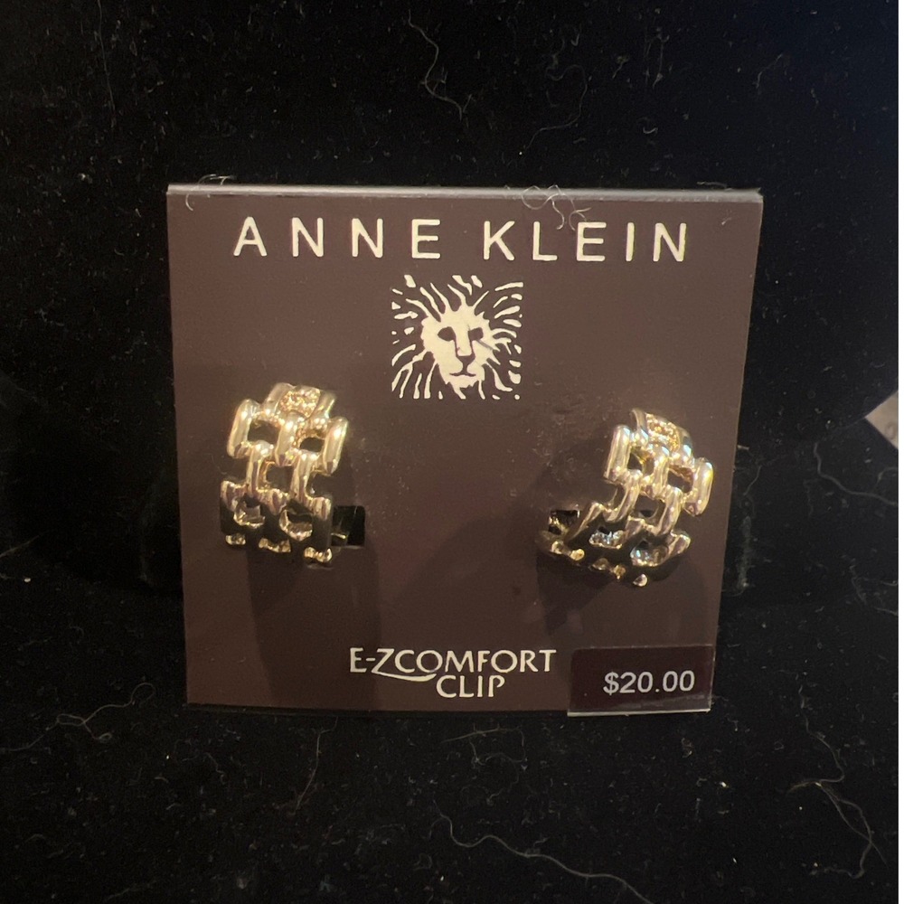 Vtg Anne Klein Gold Tone Basket Weave E-Z Comfort Clip On Earringsβ 90s Y2K